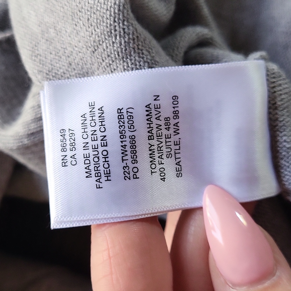 Tommy Bahama Hoodie - Picture 9 of 9